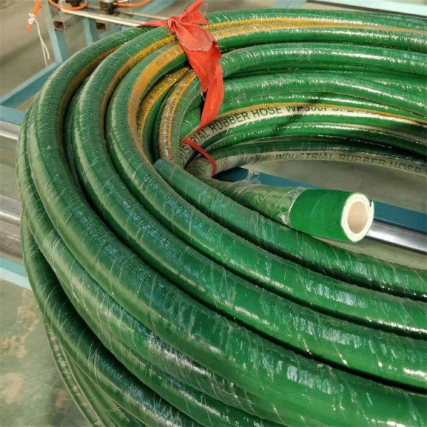 101438-DHFXN7SFIE51-748838