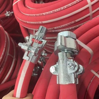 Steam hose with boss couplings & aluminum clamps